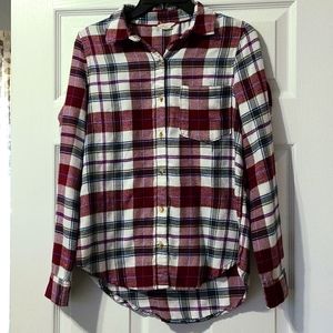 Burgundy Aeropostale Flannel Button Up Long Sleeve Top